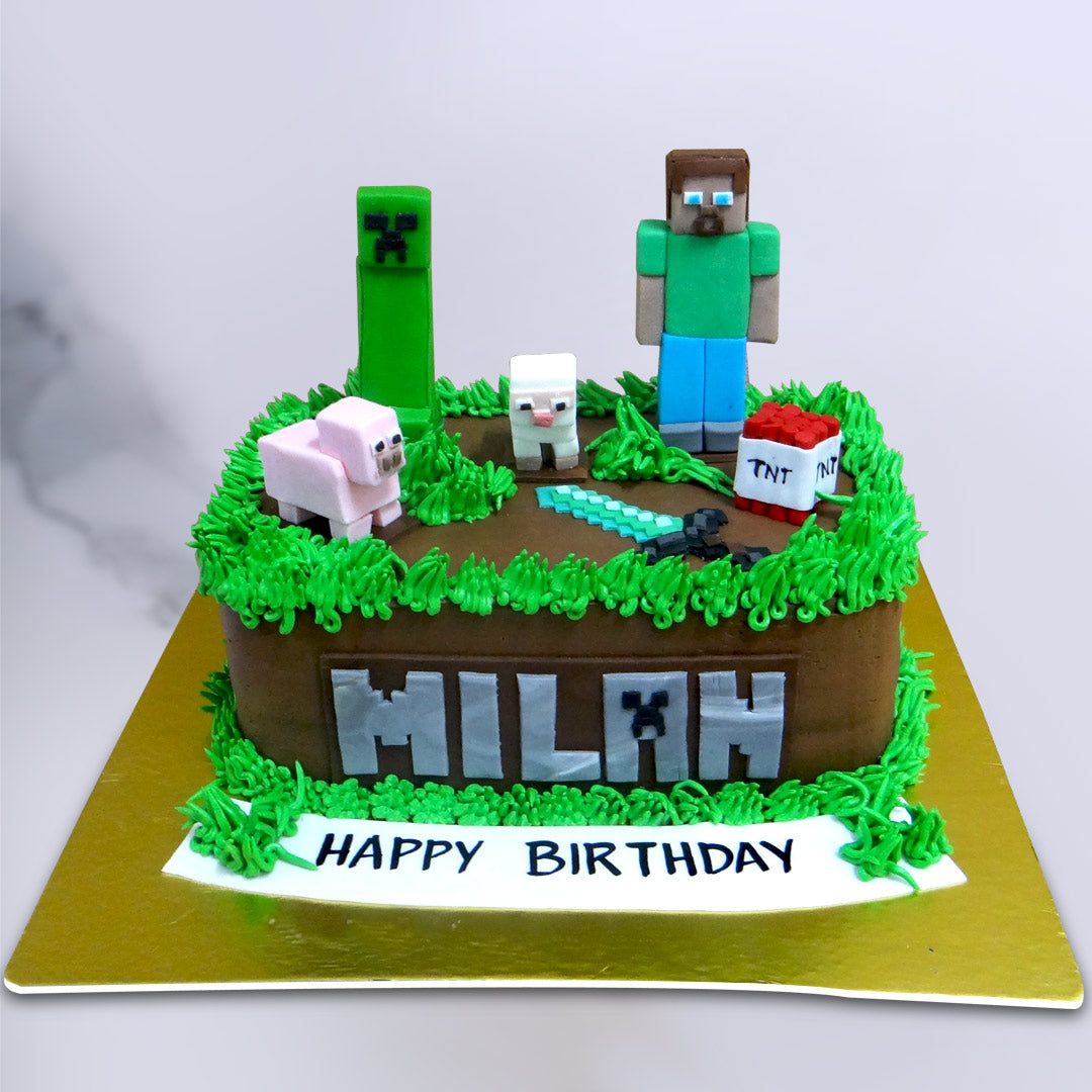 Minecraft decorated cake