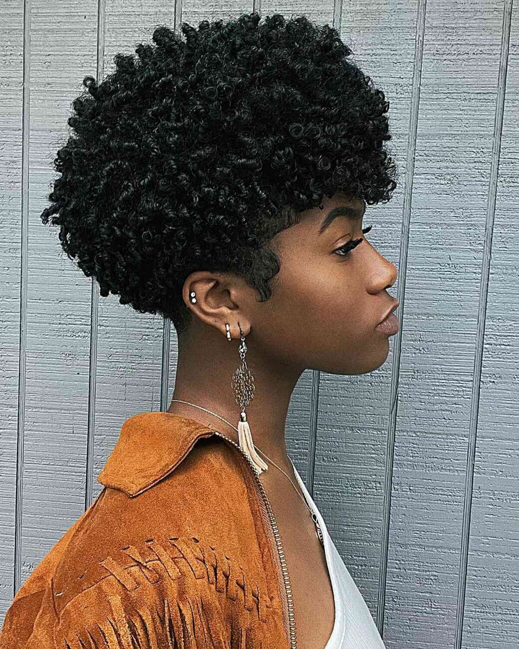 women's short afro hair