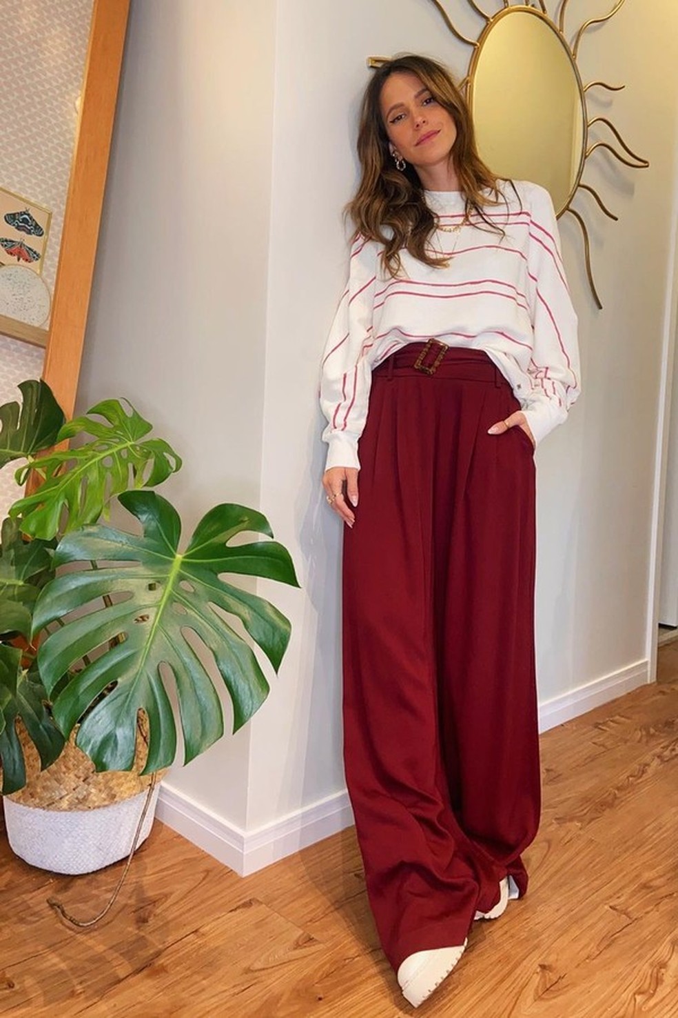 Look com Calca Wide Leg Feminina