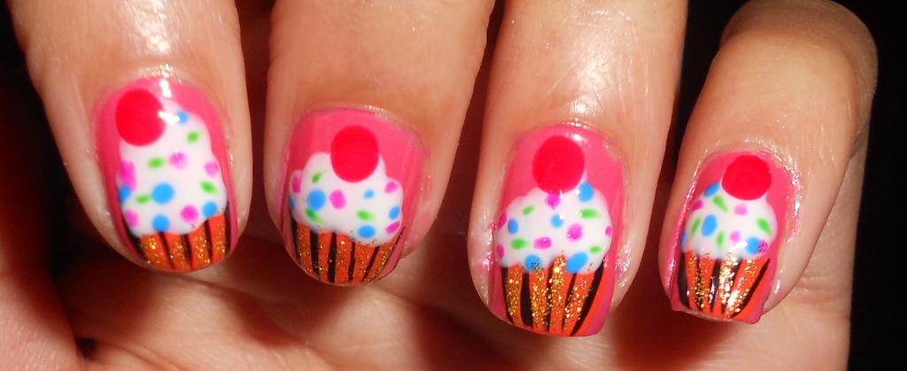 Cupcake Decorated Nail