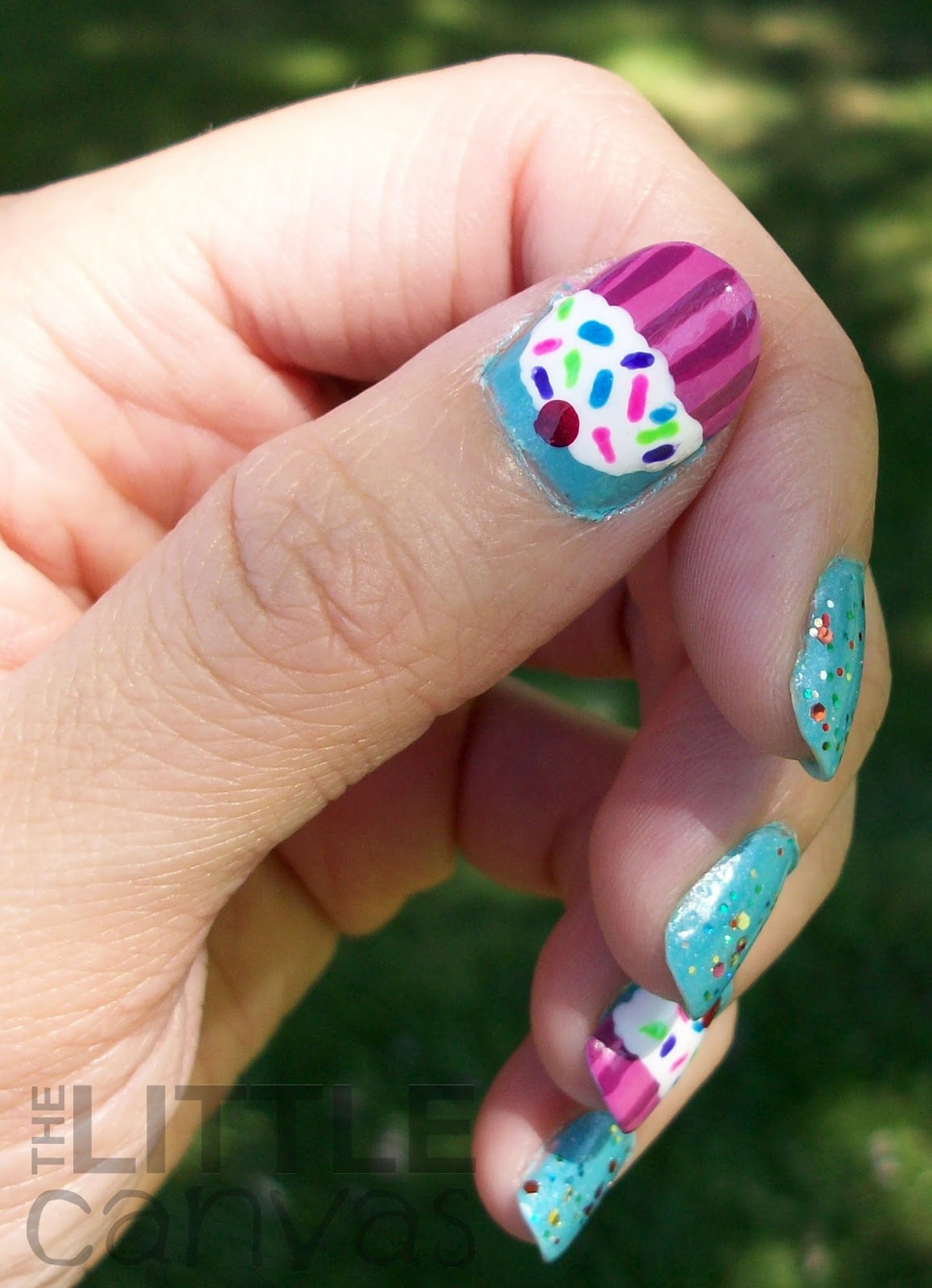 Cupcake Decorated Nail