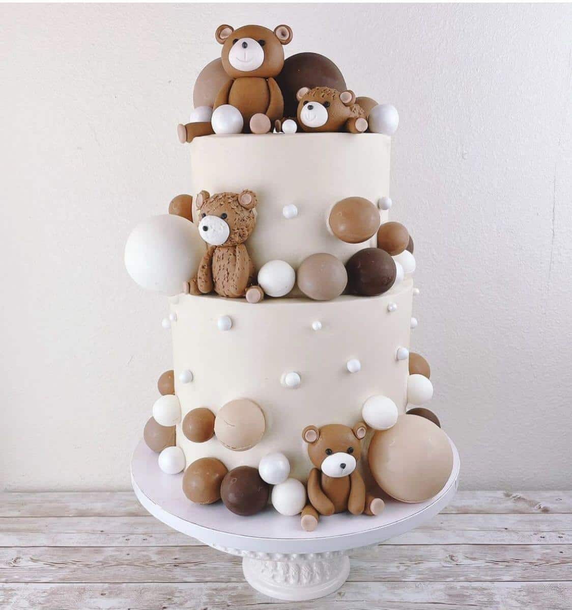 Teddy bear decorated cake