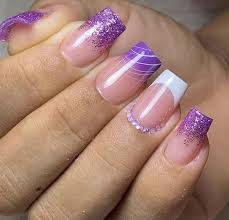 unhas-decoradas-lilas-e-branco