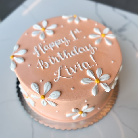 Decorated Cake Daisies