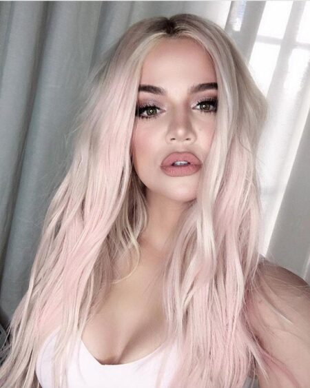 cabelo-rosa-pastel-feminino