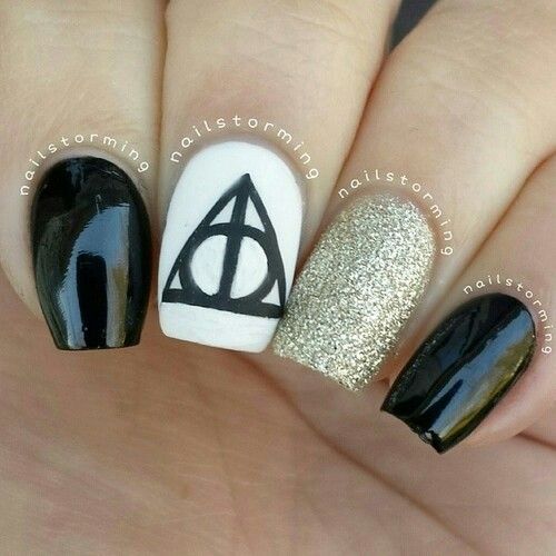 Harry Potter Decorated Nail