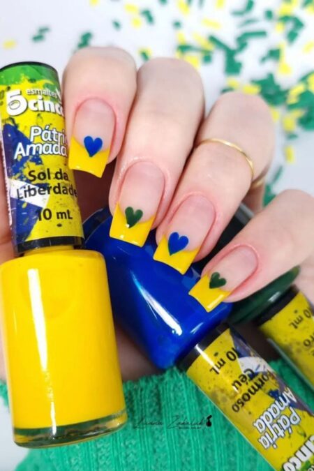 35-ideias-de-unhas-decoradas-brasil-verde-azul-e-amarelo