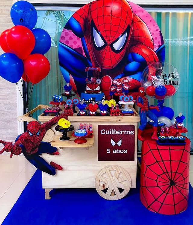 Modelos de Decoracao Do Homem Aranha Simples