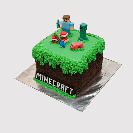 Minecraft decorated cake