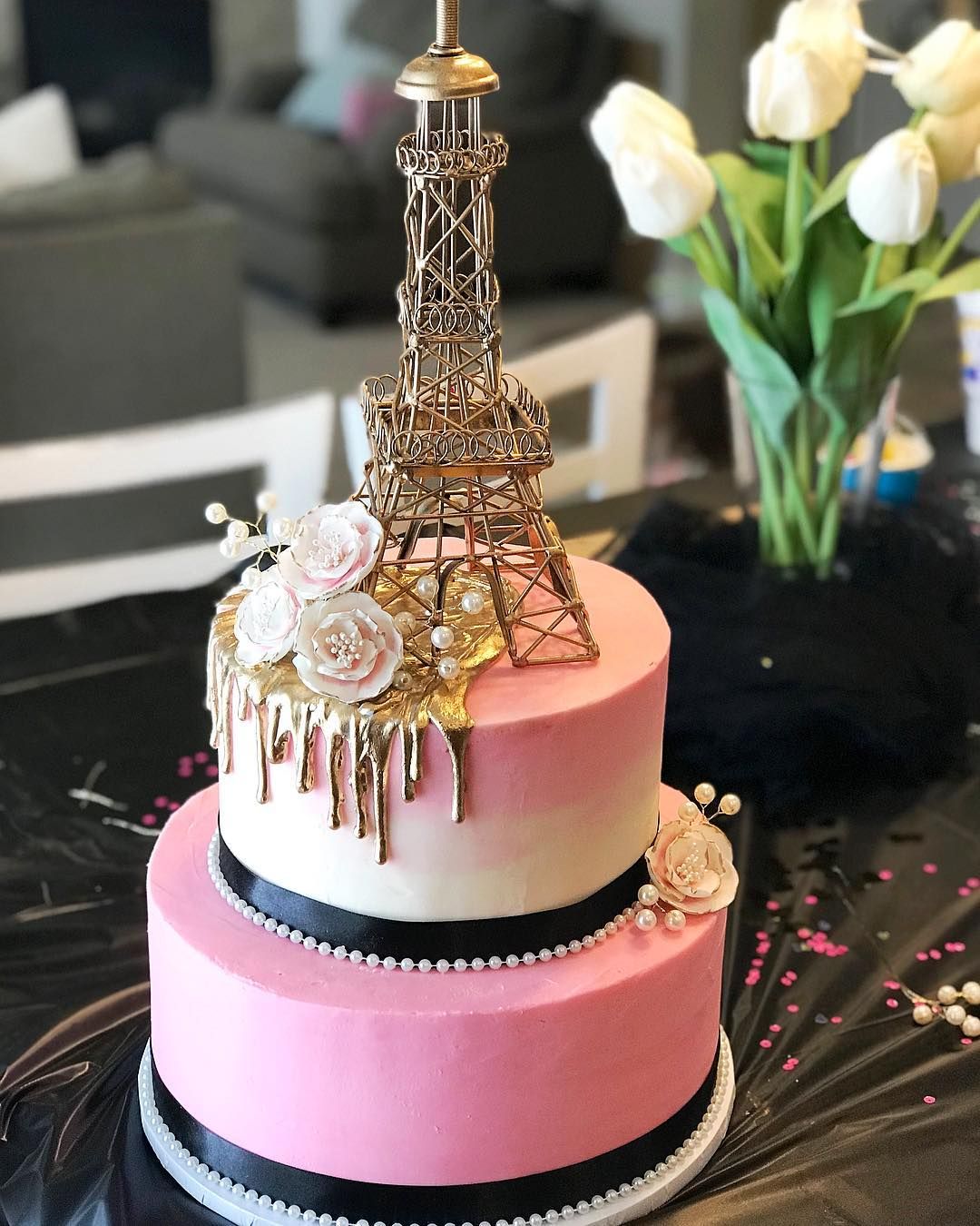 Paris decorated cake