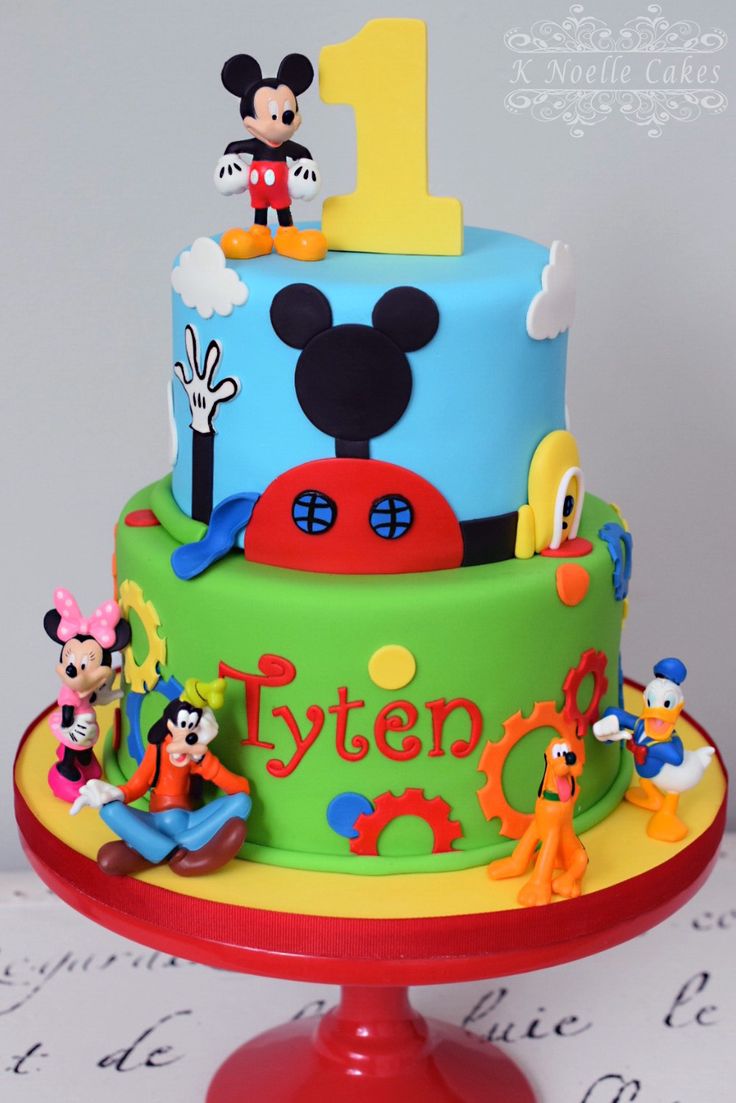 Mickey decorated cake