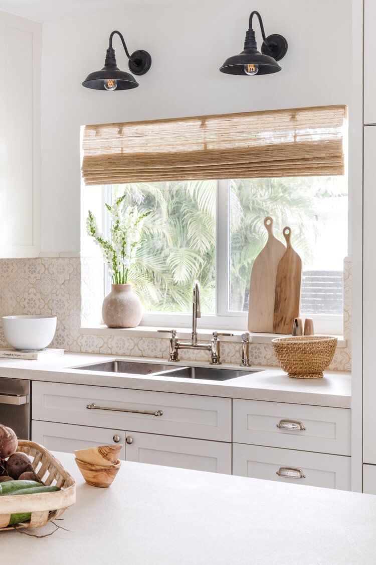 Kitchen Decoration With Window