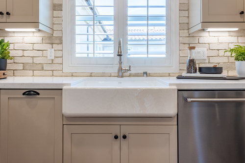 Kitchen Decoration With Window