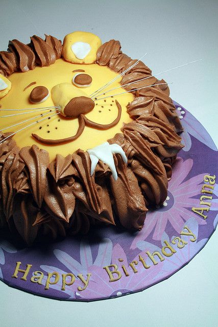 Lion Decorated Cake