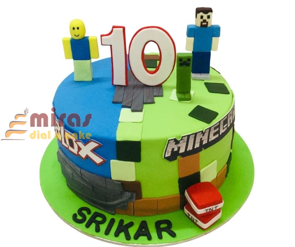 Minecraft decorated cake