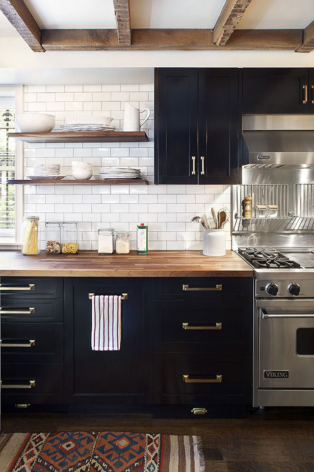 Black Kitchen Decoration