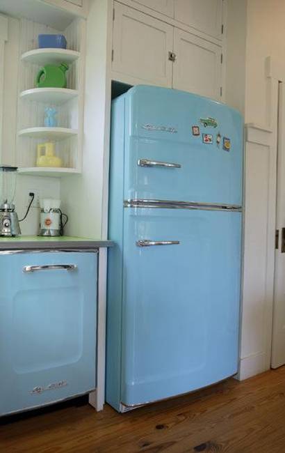 Decoration of Colored Refrigerators