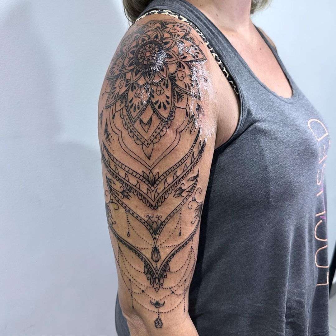 tatuagem feminina braço