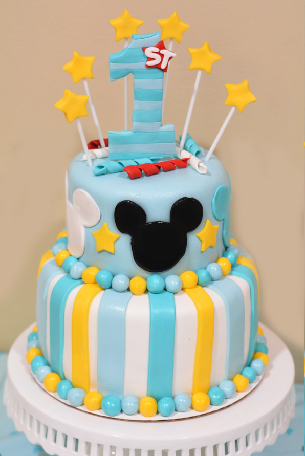 Mickey decorated cake