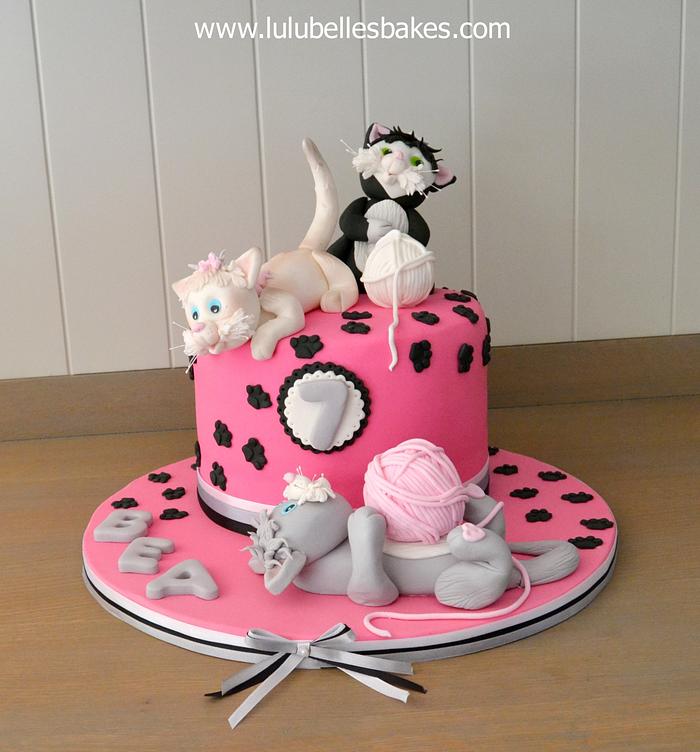 Decorated Cake Kittens