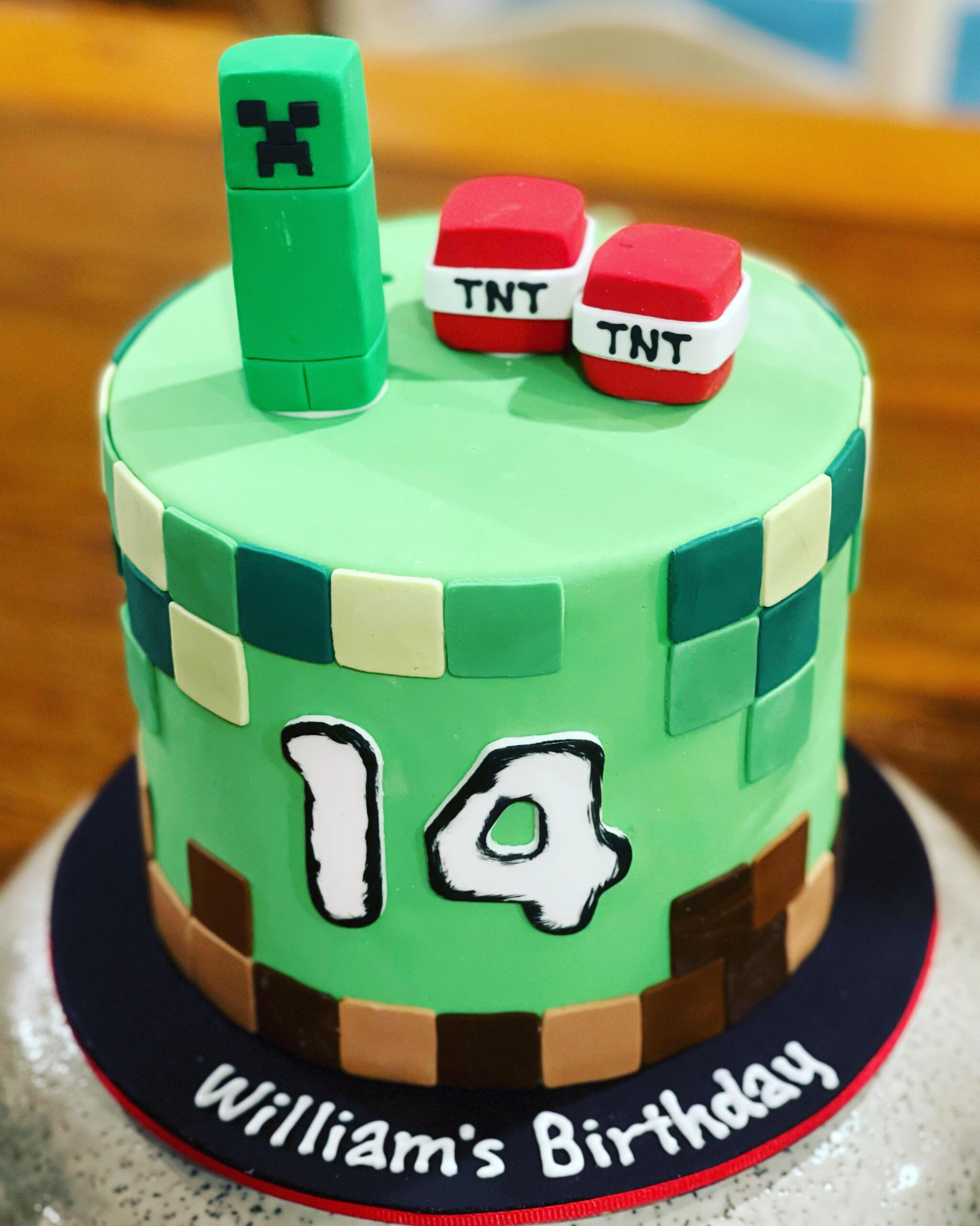 Minecraft decorated cake