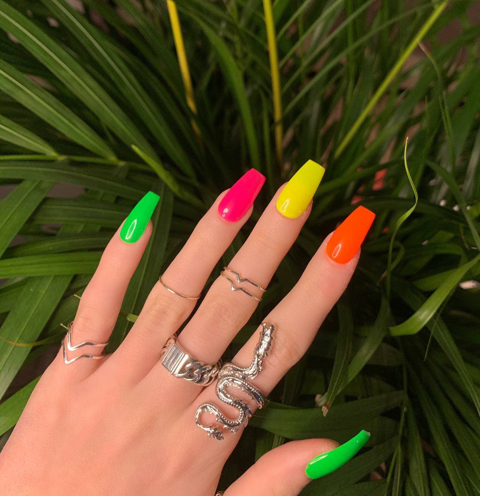 neon nails