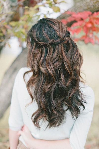 loose bridal hairstyle