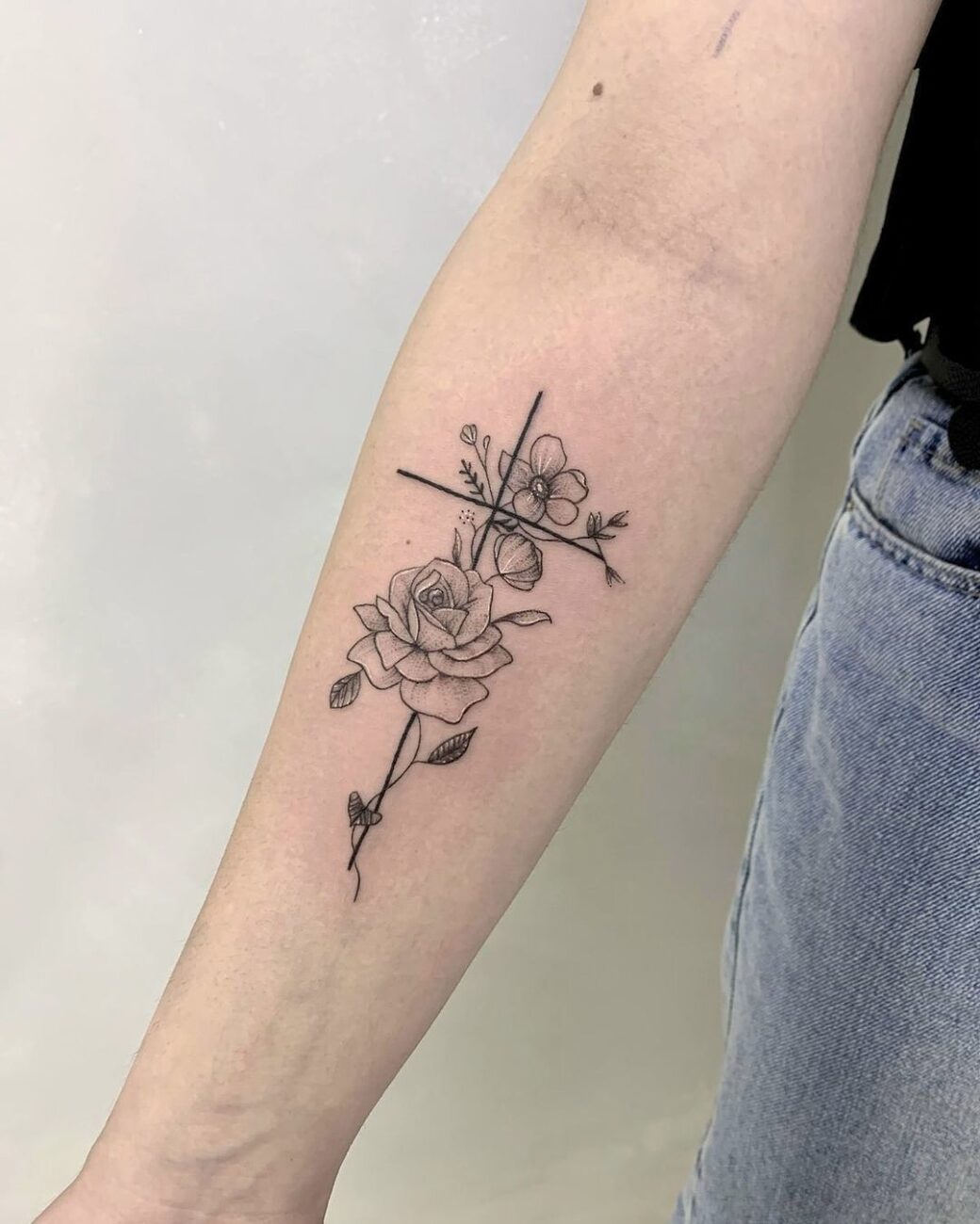 tatuagem feminina antebraço