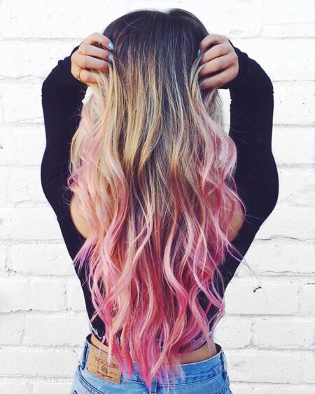 cabelo-rosa-pastel-feminino