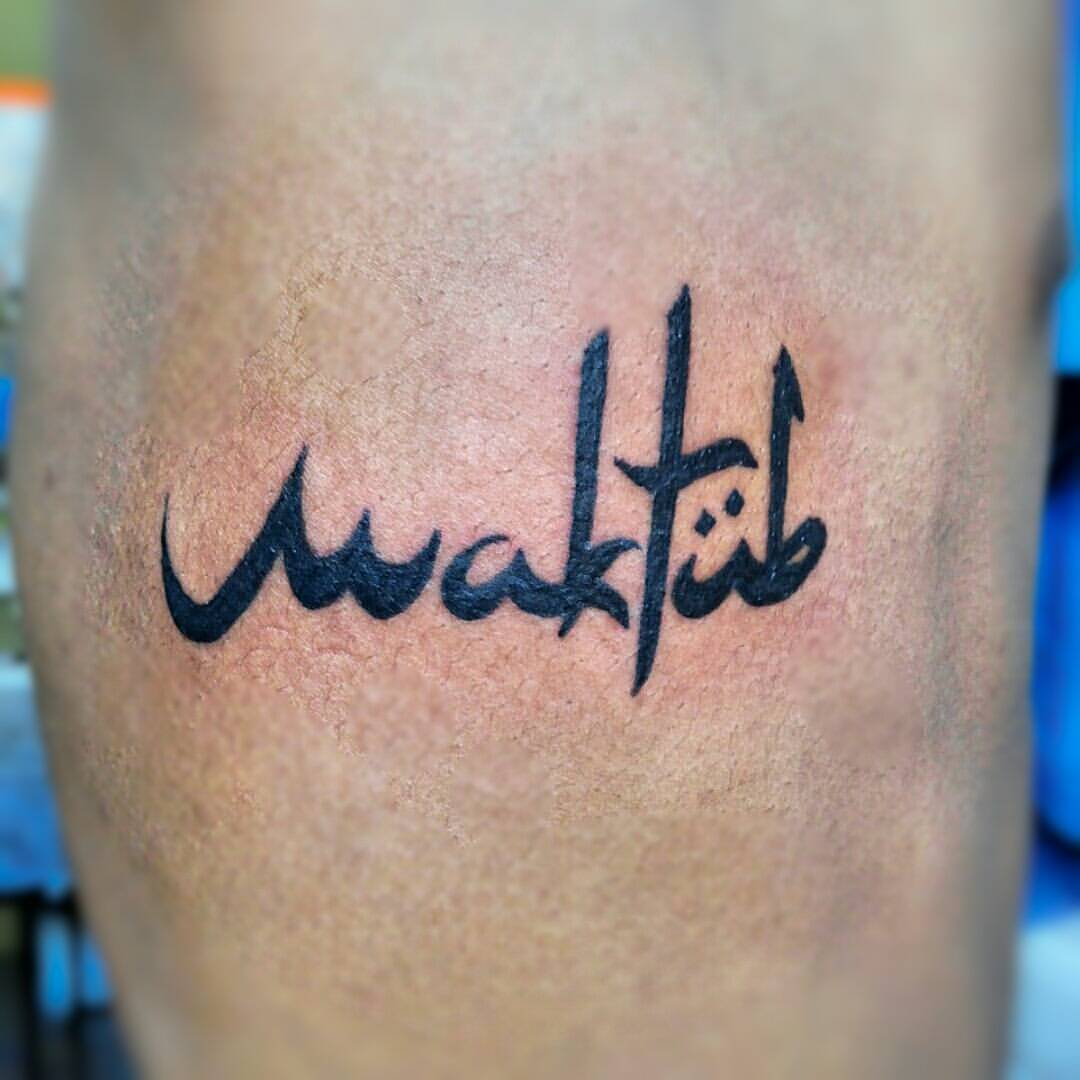 Tatuagem Maktub