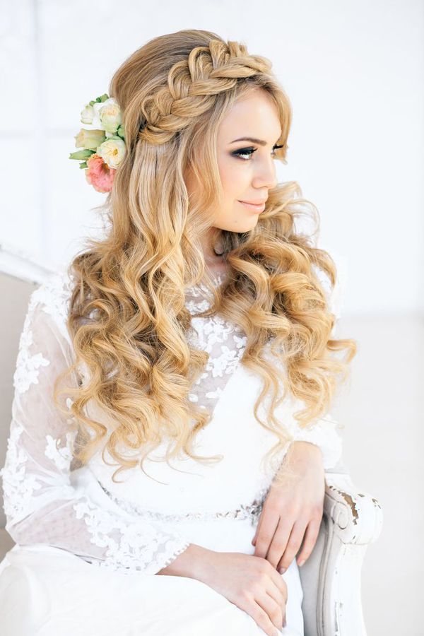 loose bridal hairstyle