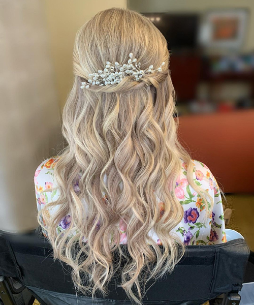 loose bridal hairstyle