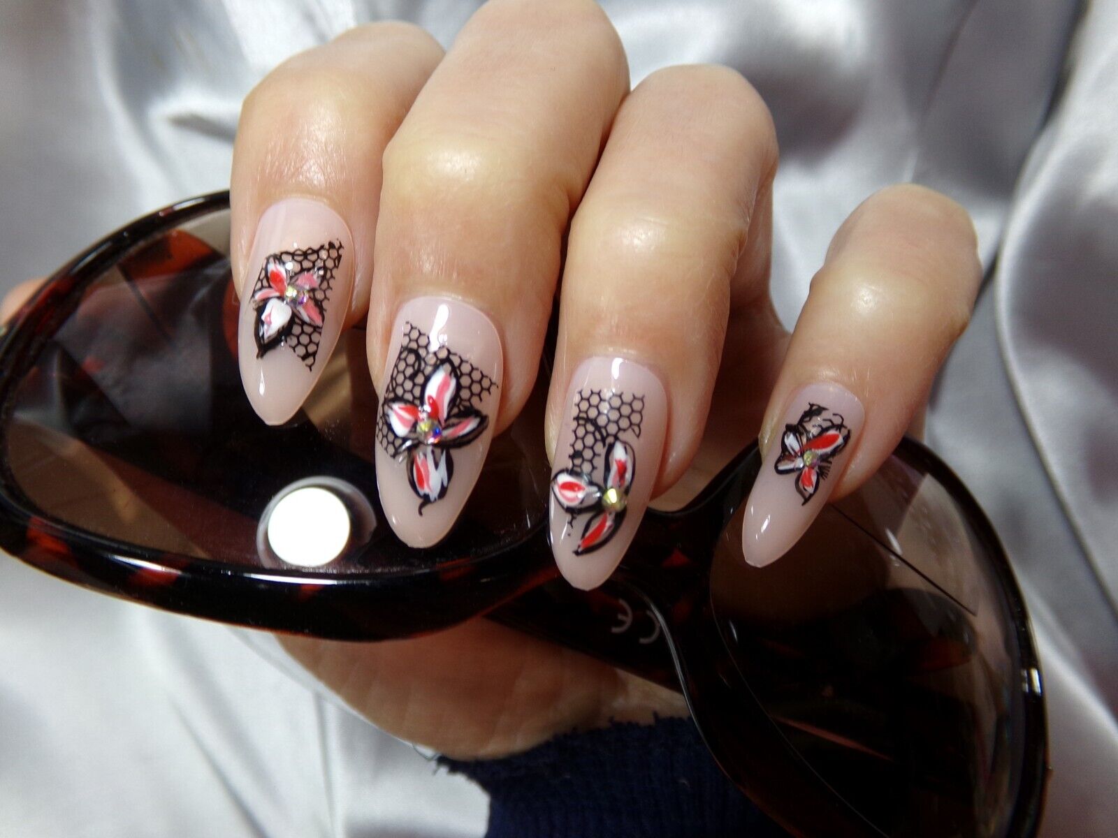 unhas-pretas-decoradas