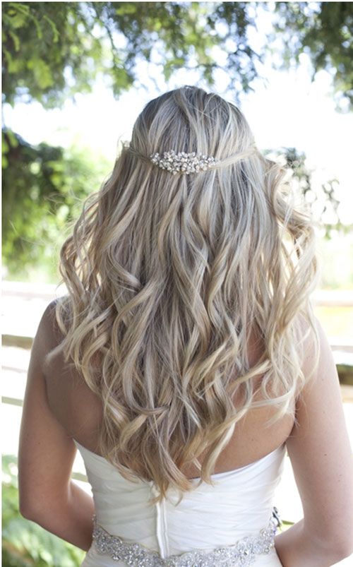 loose bridal hairstyle