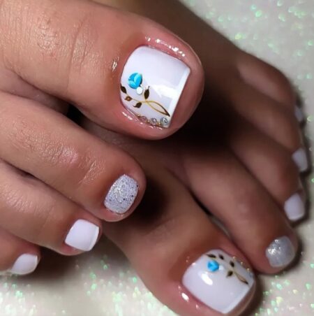 unhas-decoradas-do-pe-com-flores