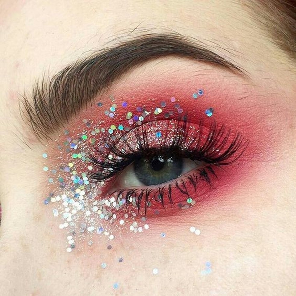 Maquiagem Com Glitter