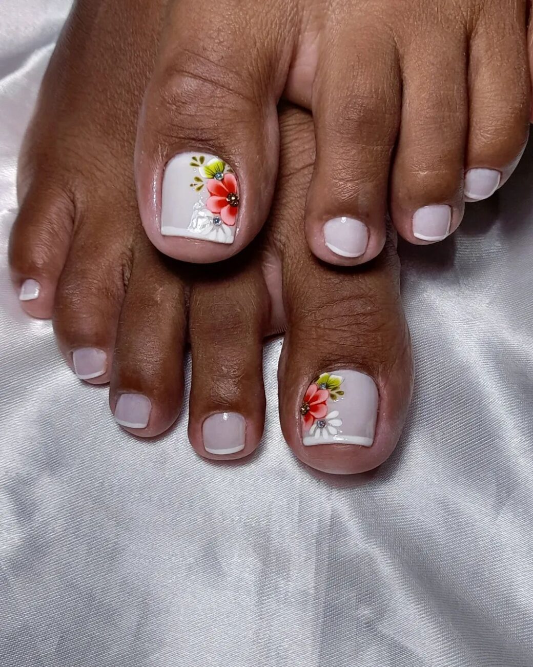 Unhas Do Pé Com Flores