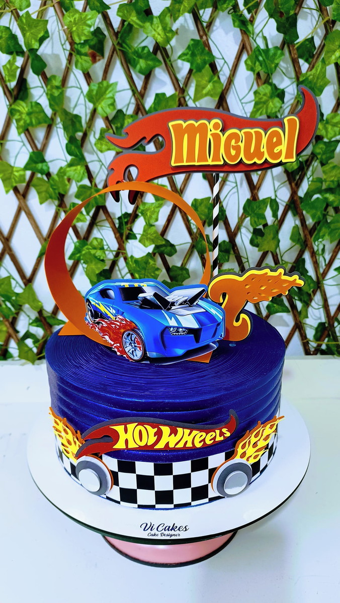 bolo-decorado-hot-wheels