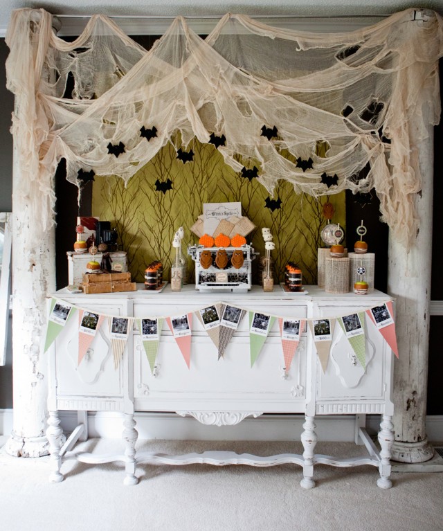 Halloween Party Decor