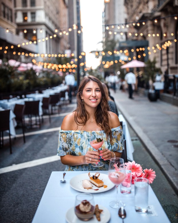 Restaurant Photo Pose