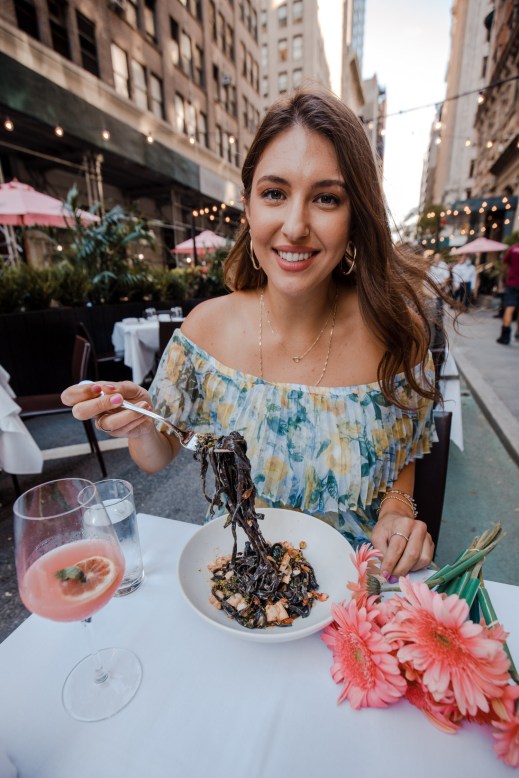 Restaurant Photo Pose