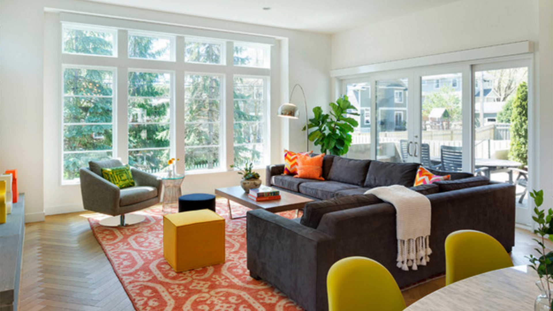 Living Room Decoration with Colorful Rug