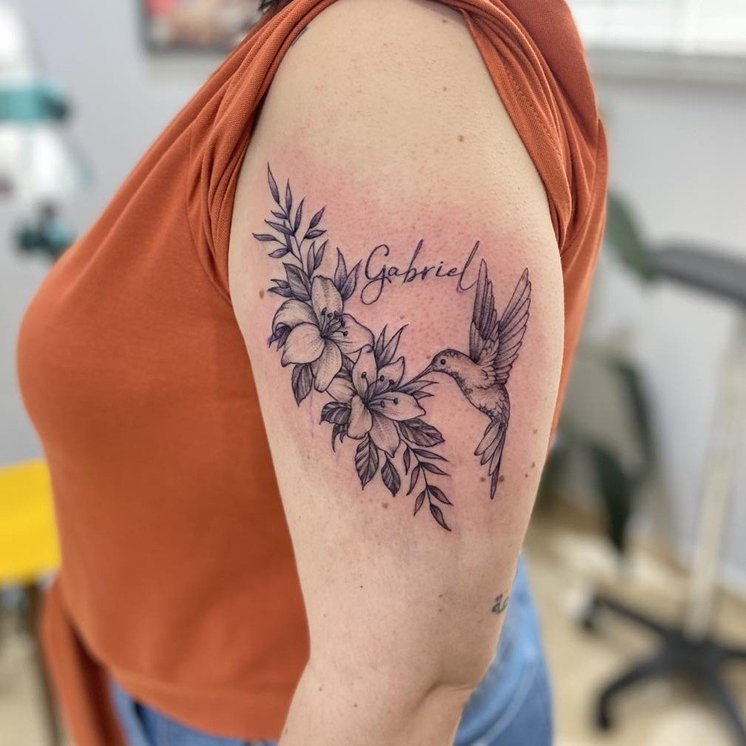 Tatuagem de Beija Flor