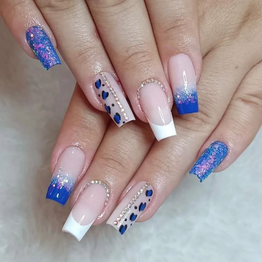 Unhas Decoradas Azul Escuro