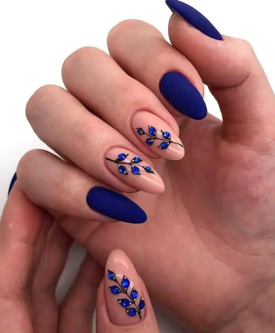 Unhas Decoradas Azul Escuro