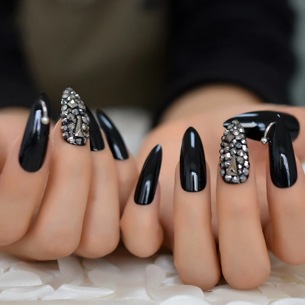 Dark Decorated Nail