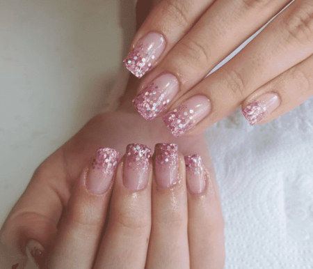 Unha Rosa com Glitter