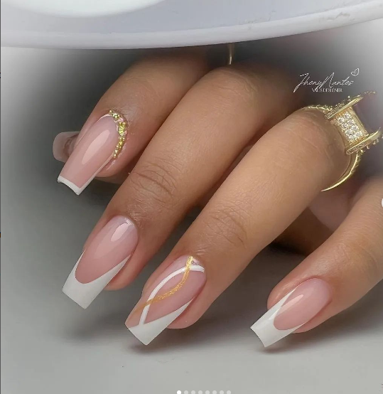 unhas-delicadas-claras