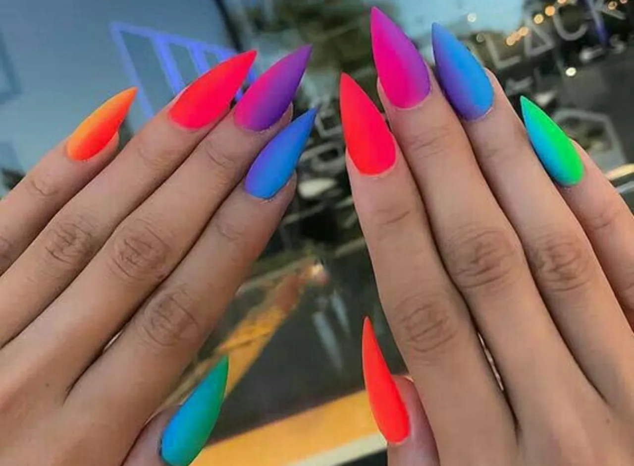 Unhas Neon