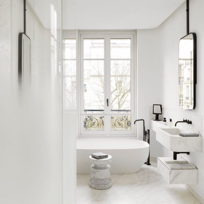 White Bathroom Decoration